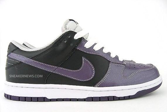 Nike Dunk Low WMNS - Grand Purple/Black - SneakersBR