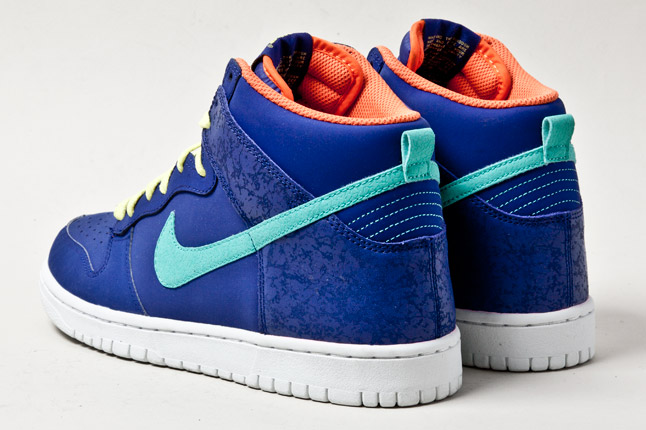 nike fruit dunks