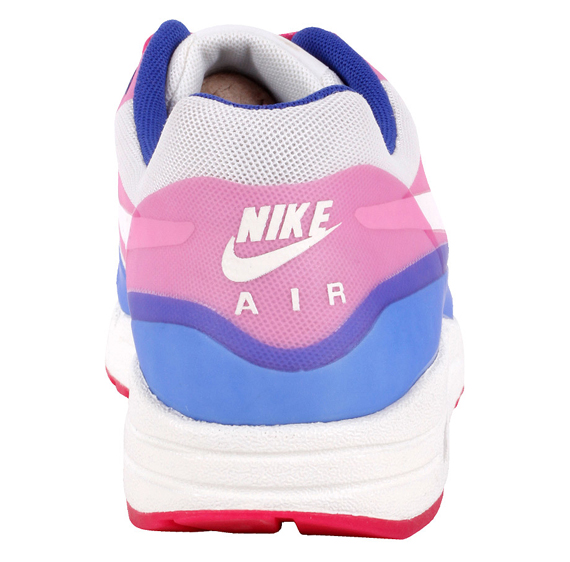 nike-am1hfppinkforcehyperblue-5