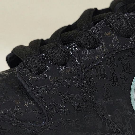 nike-sb-dunk-low-spot-2