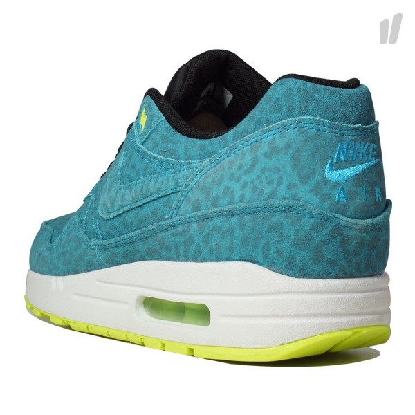 nike-fb-leopard-pack-quickstrike-4