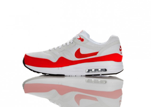 nike-air-max-og-tape-2