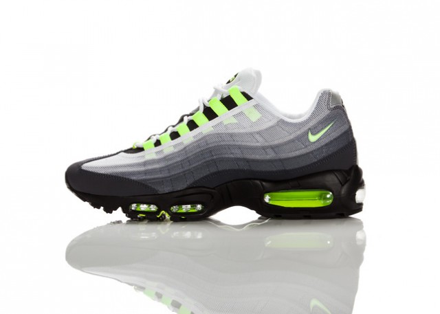 nike-air-max-og-tape-4
