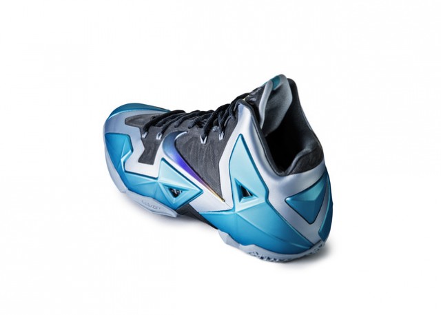 nike-lebron-11-gamma-blue-imagens-oficiais-4