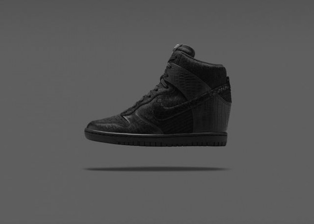 717122_001_Dunk_Sky_Hi_Undercover_Black-Lateral_Left-HO14_B6_App-11622_34395
