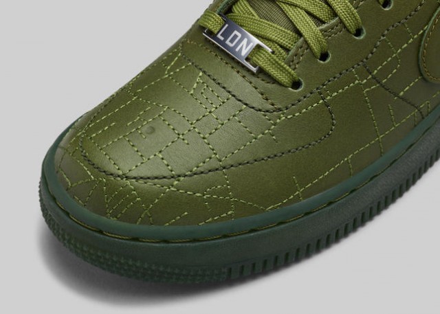 WMNS_Air_Force_1_07_Green-Detail_Toe_Box-HO14_B10_APP-14381_33954