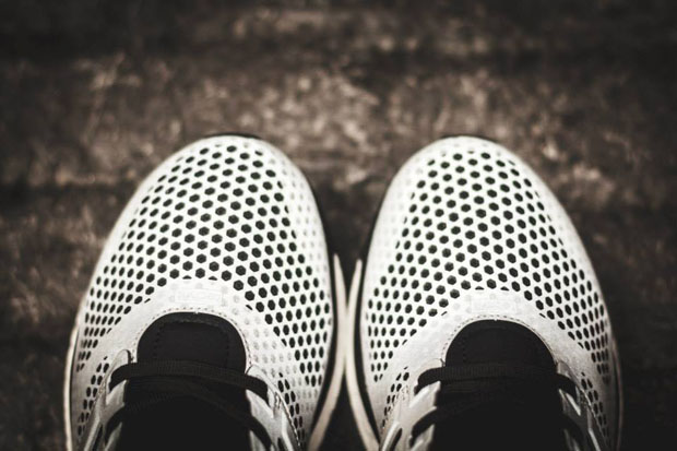 adidas-energy-boost-glow-zone-m-11