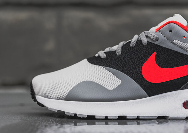 Nike-Air-Max-Tavas-grey-bright-crimson-2
