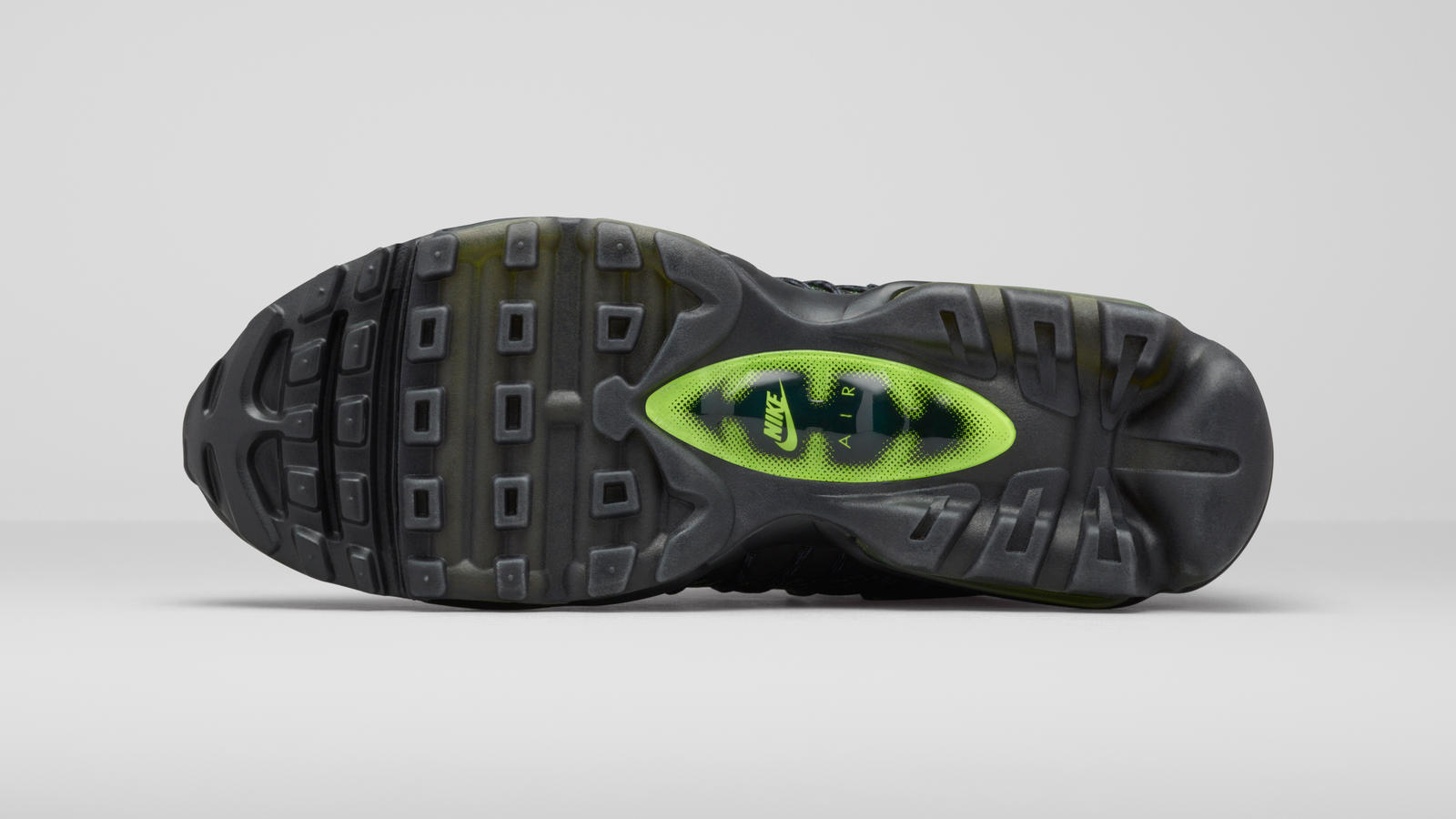 nike-air-max-95-20-anos-2