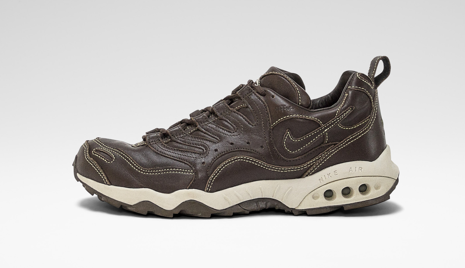 NIKE_HTM_AIR_TERRA_HUMARA_2002