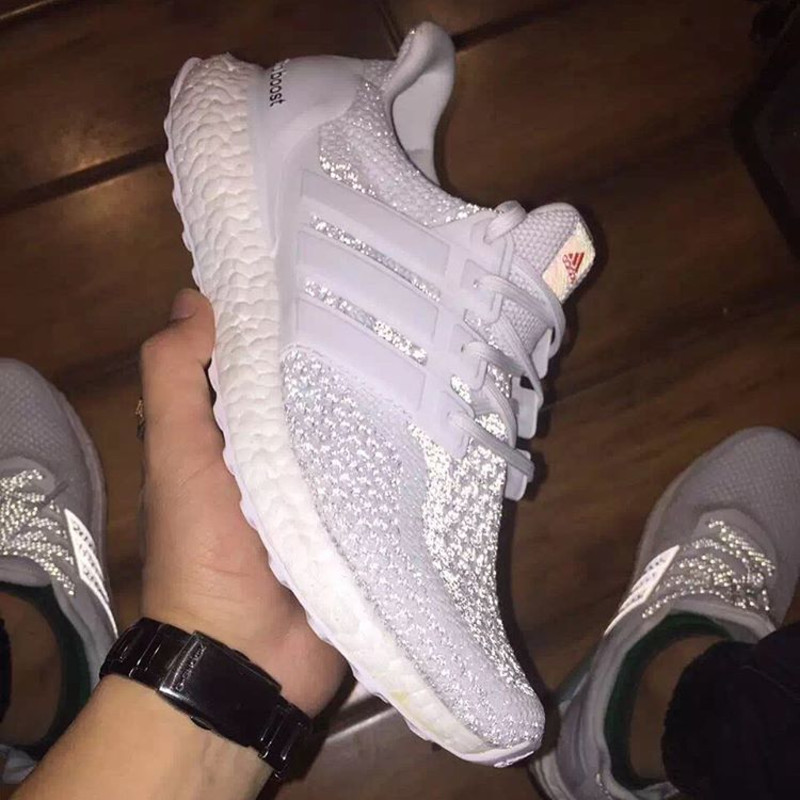 adidas-ultra-boost-white-3M-01