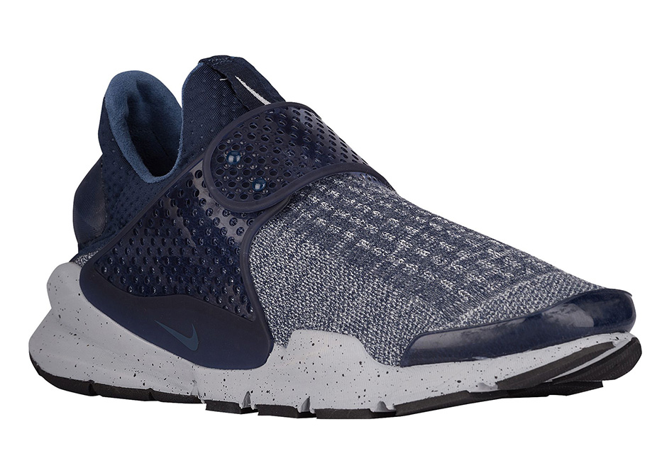 nike-sock-dart-november-2016-2