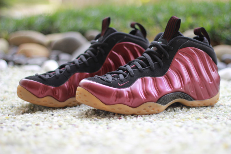 nike-air-foamposite-maroon-gum-01