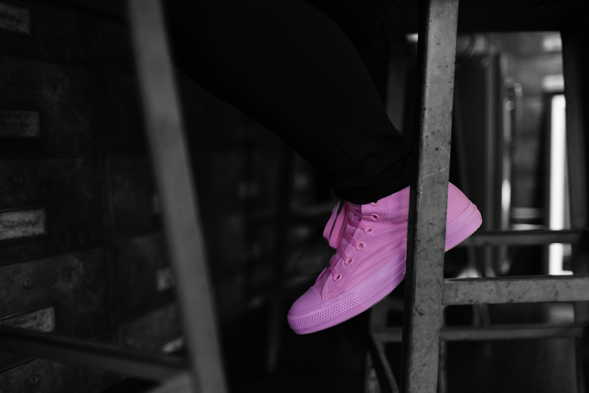Série De Vídeos Da Converse Busca Conscientizar As Mulheres Sobre A  Prevenção Do Câncer De Mama | SneakersBR - Lifestyle Sneakerhead