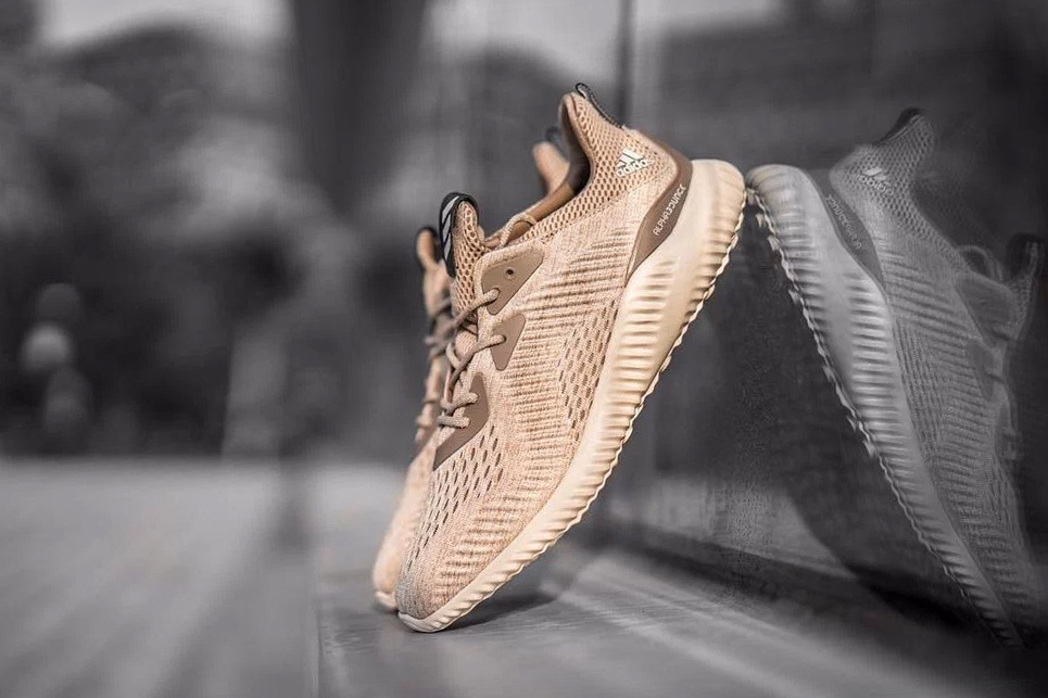 adidas-alphabounce-beige-01