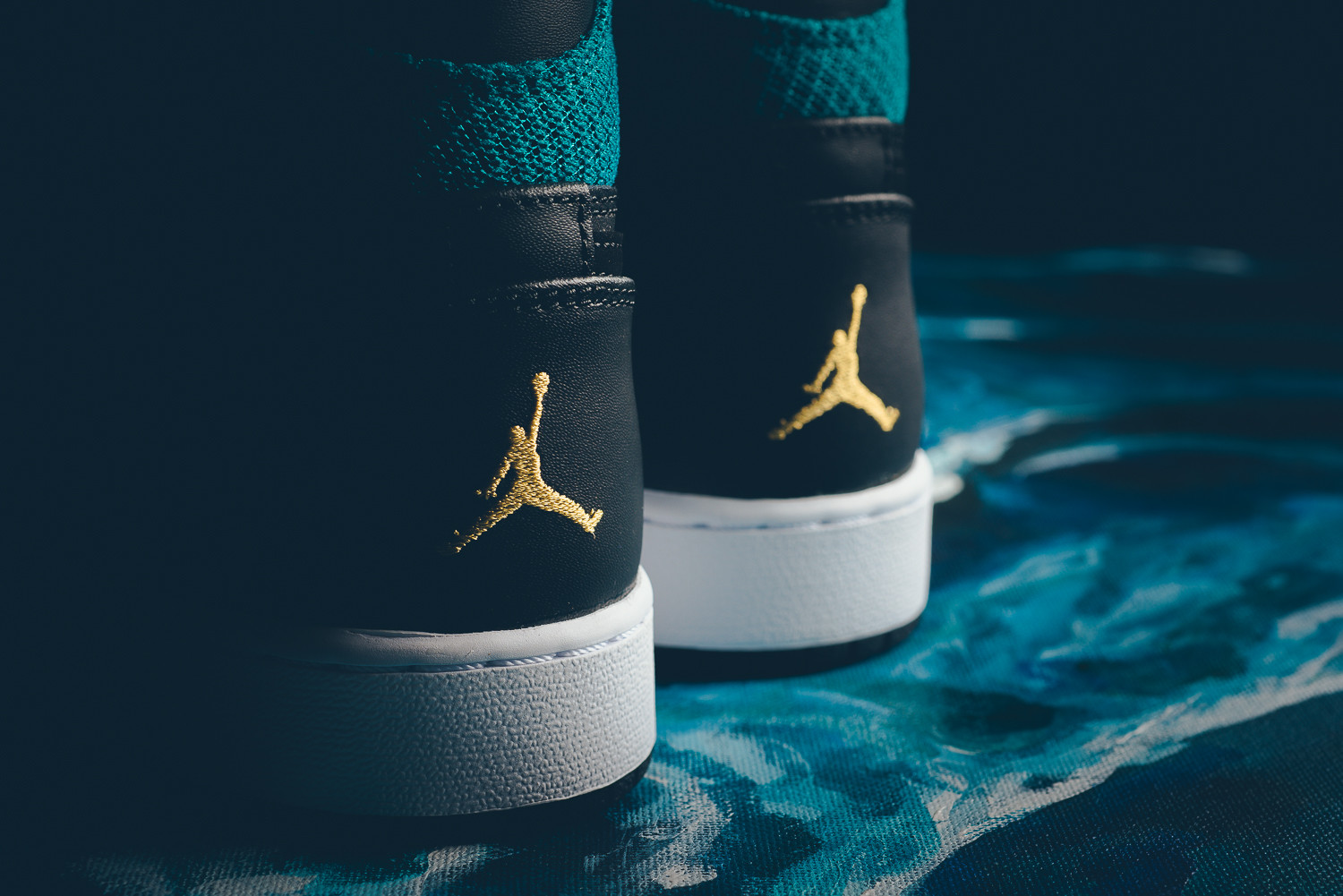air-jordan-1-high-rio-teal-6