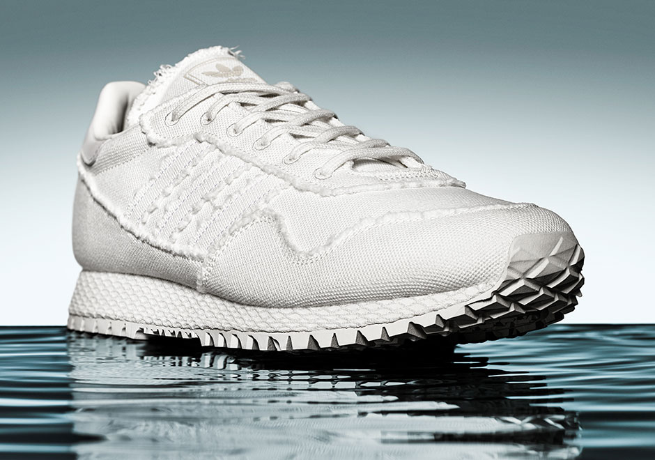 adidas-daniel-arsham-new-york-white-denim-uv-print-01