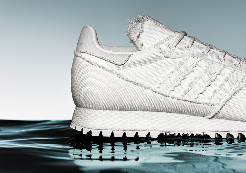 adidas-daniel-arsham-new-york-white-denim-uv-print-03