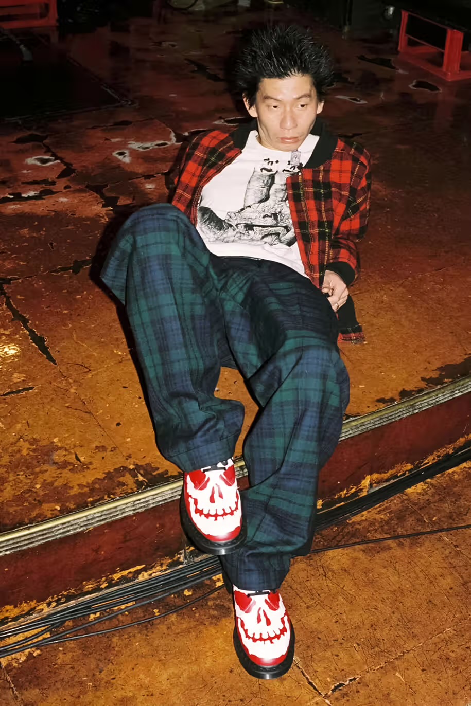 Supreme x Dr. Martens Juntas Para Nova Colaboração | SneakersBR